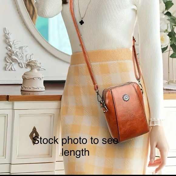 Women’s Soft Mobile Mini Phone Bag Vertical Style Removable Crossbody Strap Red - Picture 8 of 13